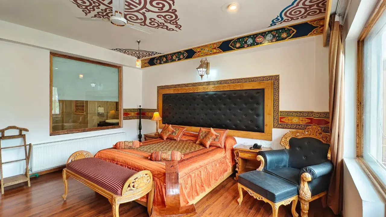 Super Deluxe Room — Hotel Grand Himalaya