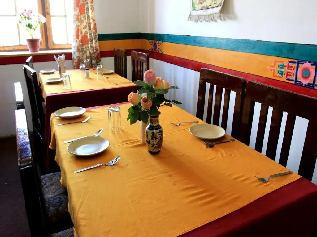 Mahay Palace — The dining room
