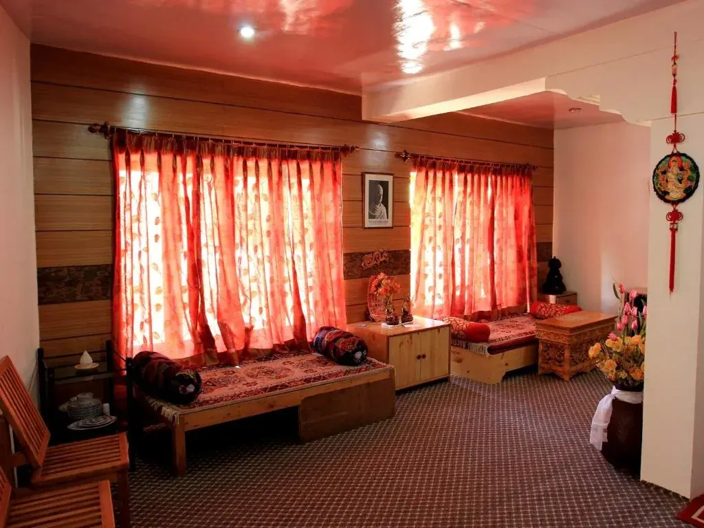 Mahay Palace — Traditional sitting lounge