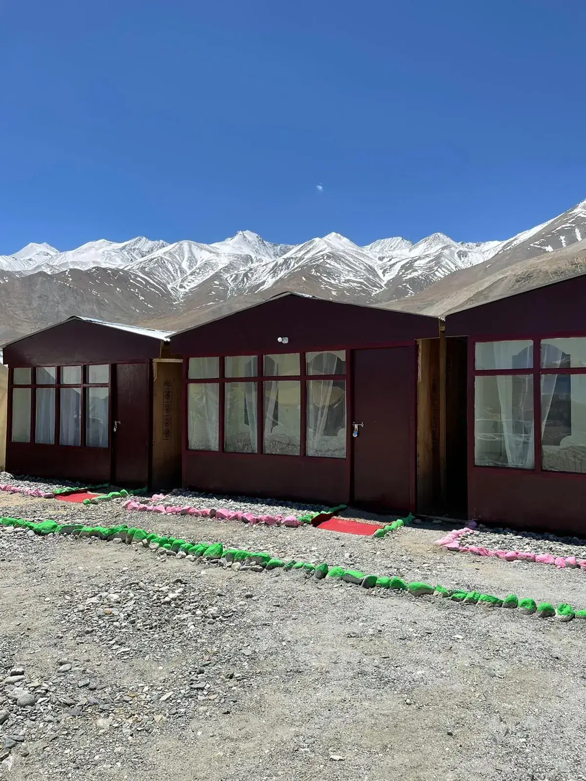 Pangong Delight Camps & Cottages — Cottage close-up