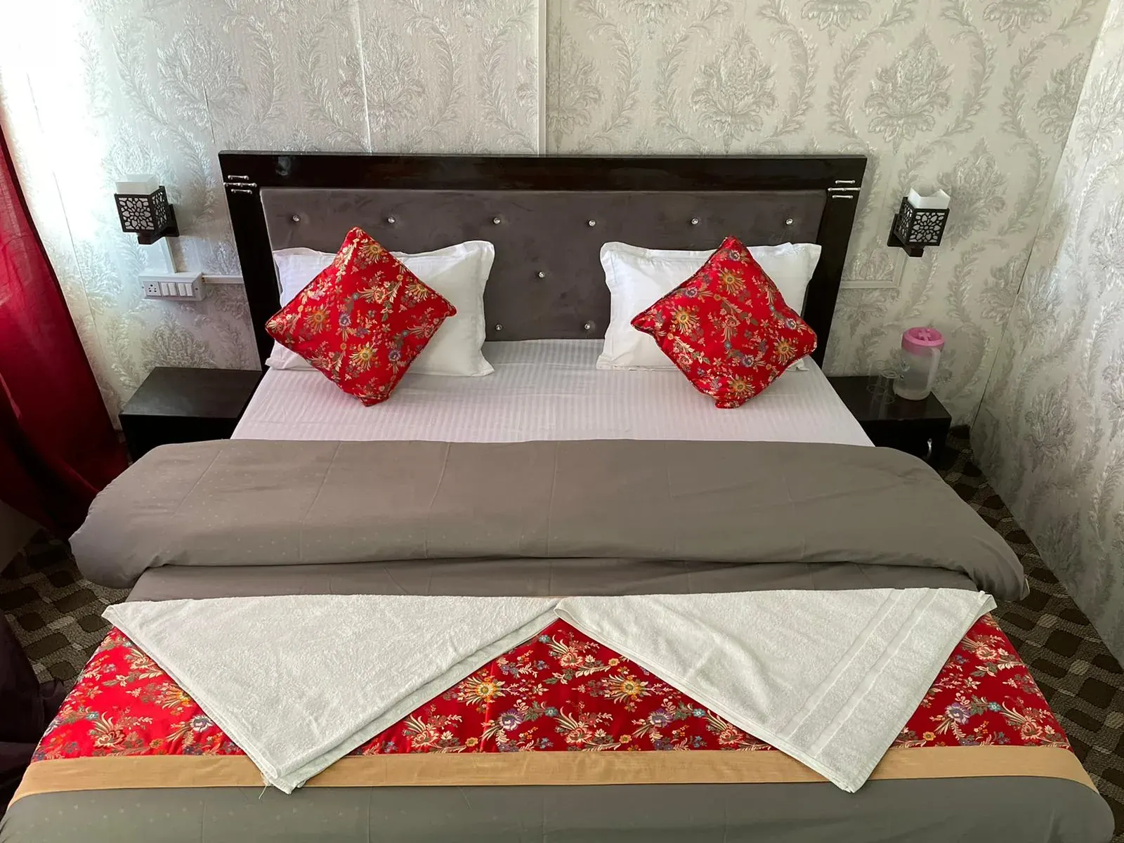 Deluxe Cottage — Pangong Delight Camps & Cottages