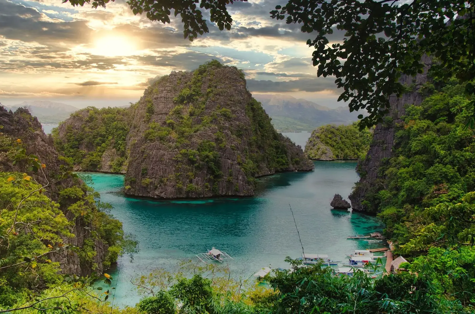 Philippines tour packages & island holidays