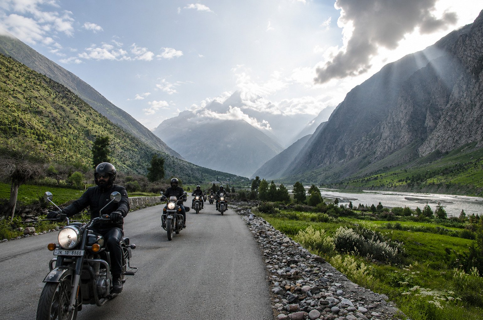 Bike tour Jispa trip india hotels & holidays